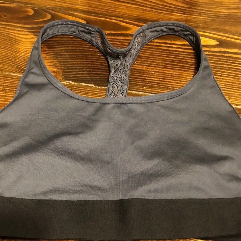 VICTORIA Sport Sports Bra Size XS